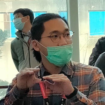 陳昱夆