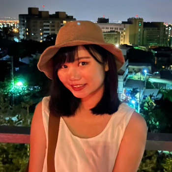 周佳萱