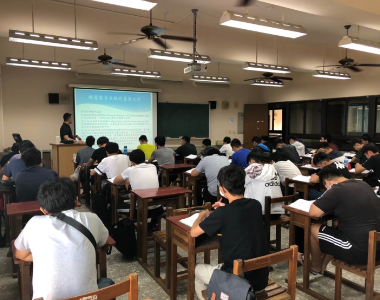 油電車交接過渡期維修傷腦筋 吳鳳科大借重iPAS計畫培育雙刀流人才