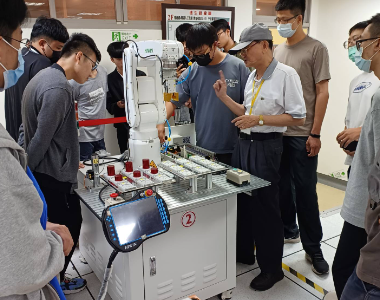 iPAS是進入夢想企業的第一張門票  崑山科大全力支持學生考證